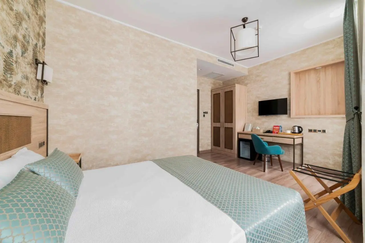 Castle Franco Suites