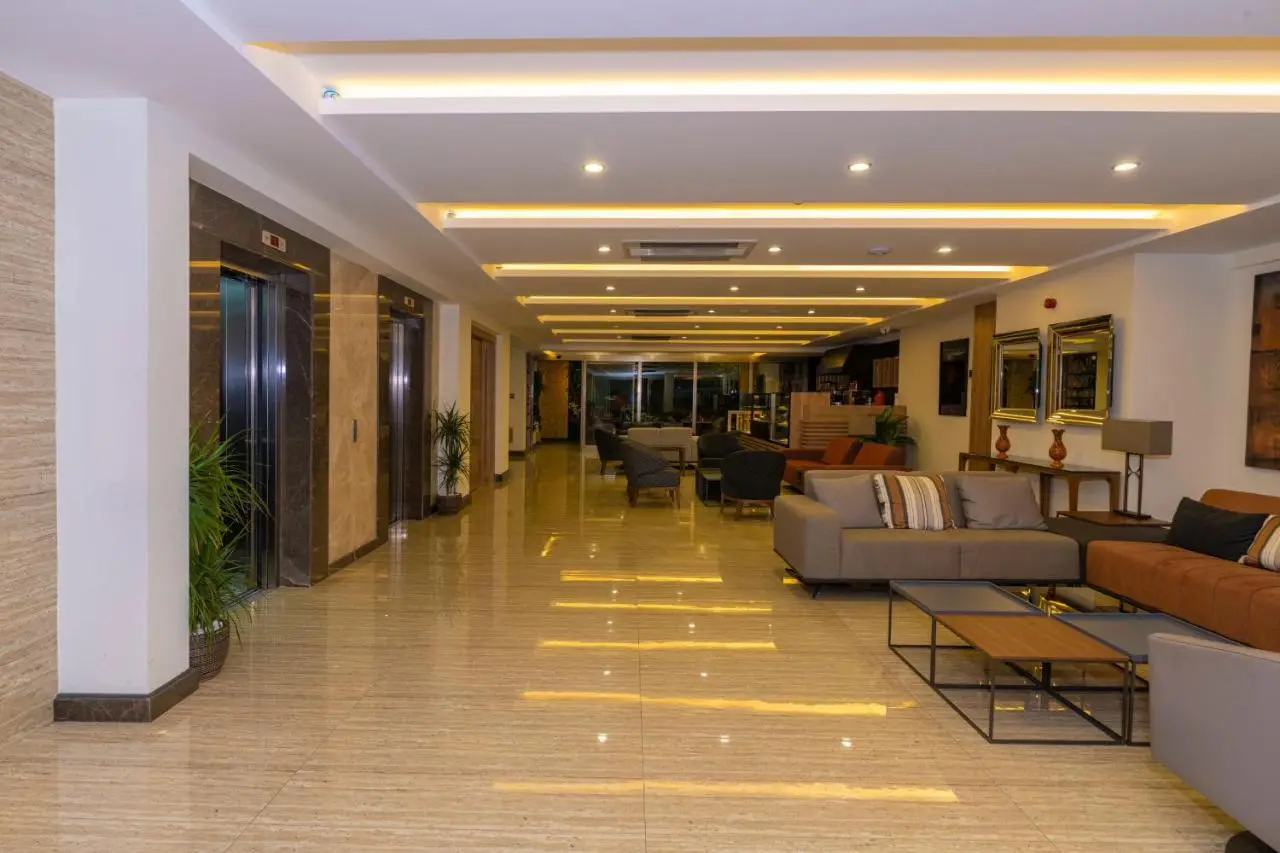 38 Hotel