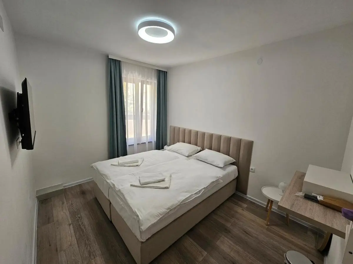 Riverside Residence