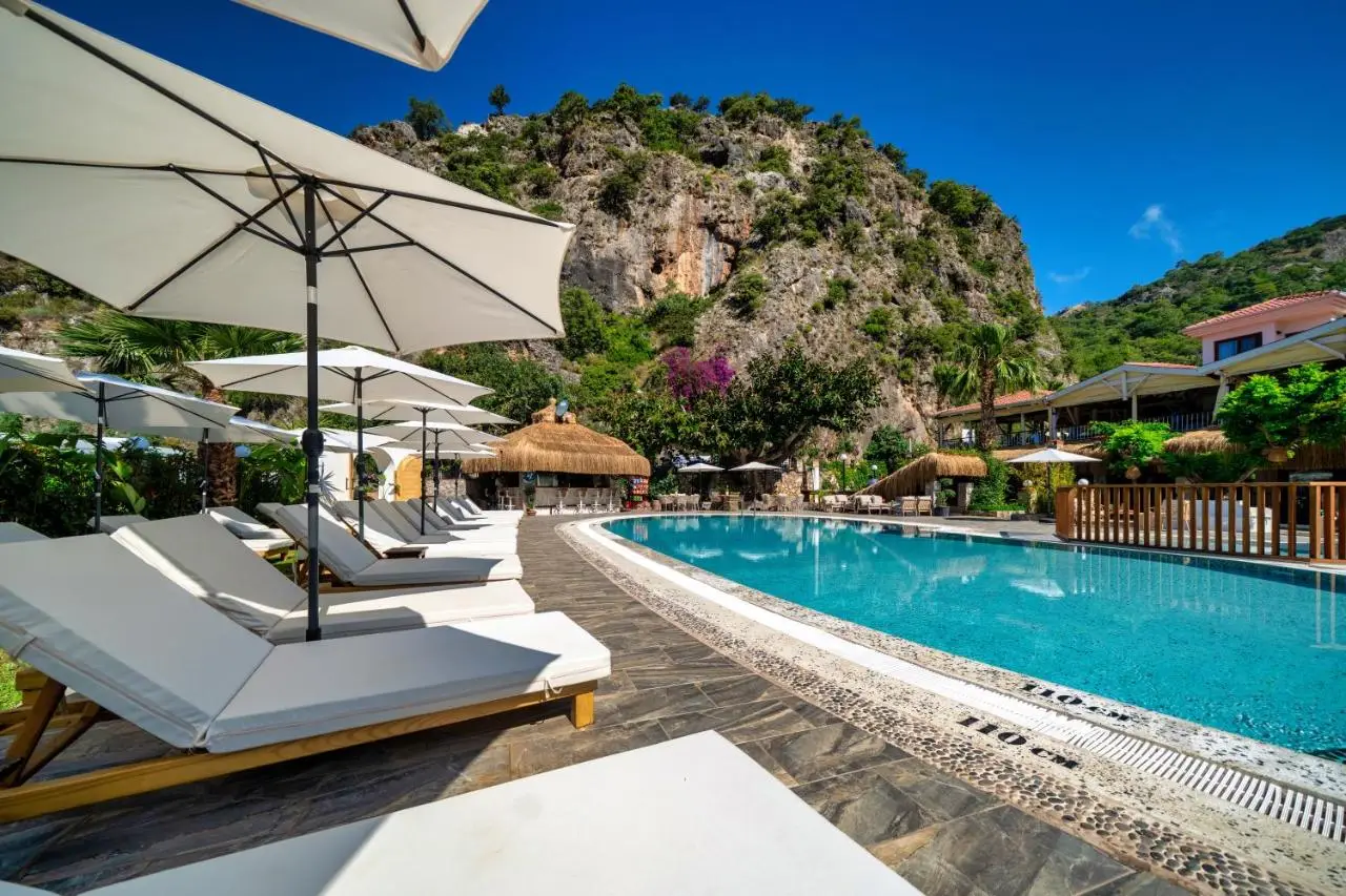 Ata Lagoon Beach Hotel