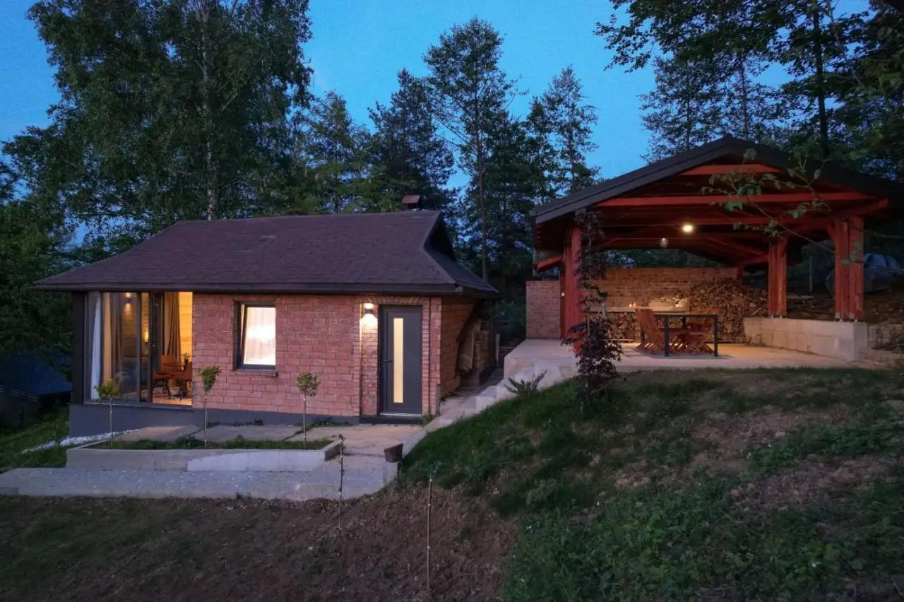BLOK- Brick cottage