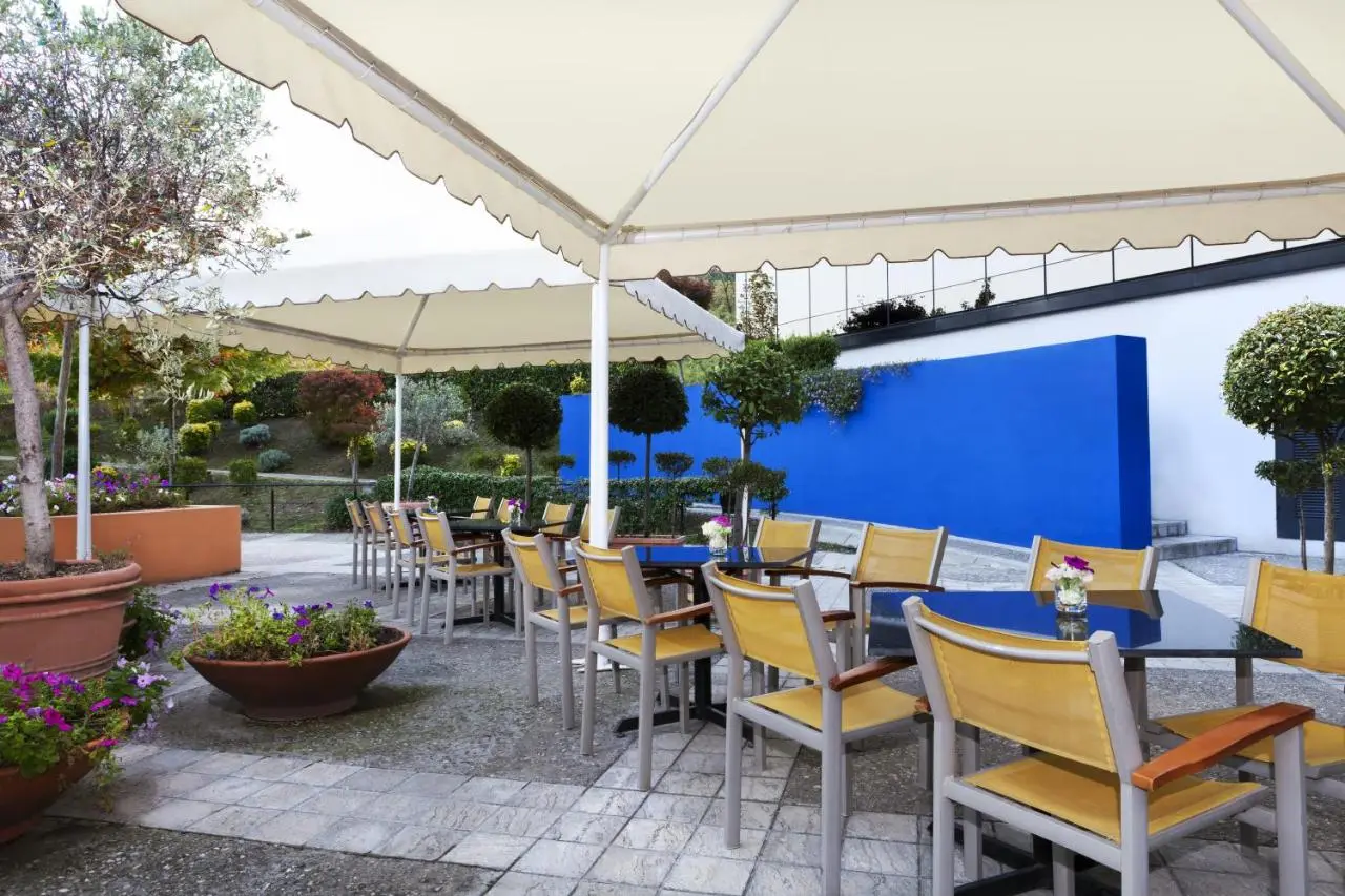 Mak Albania Hotel