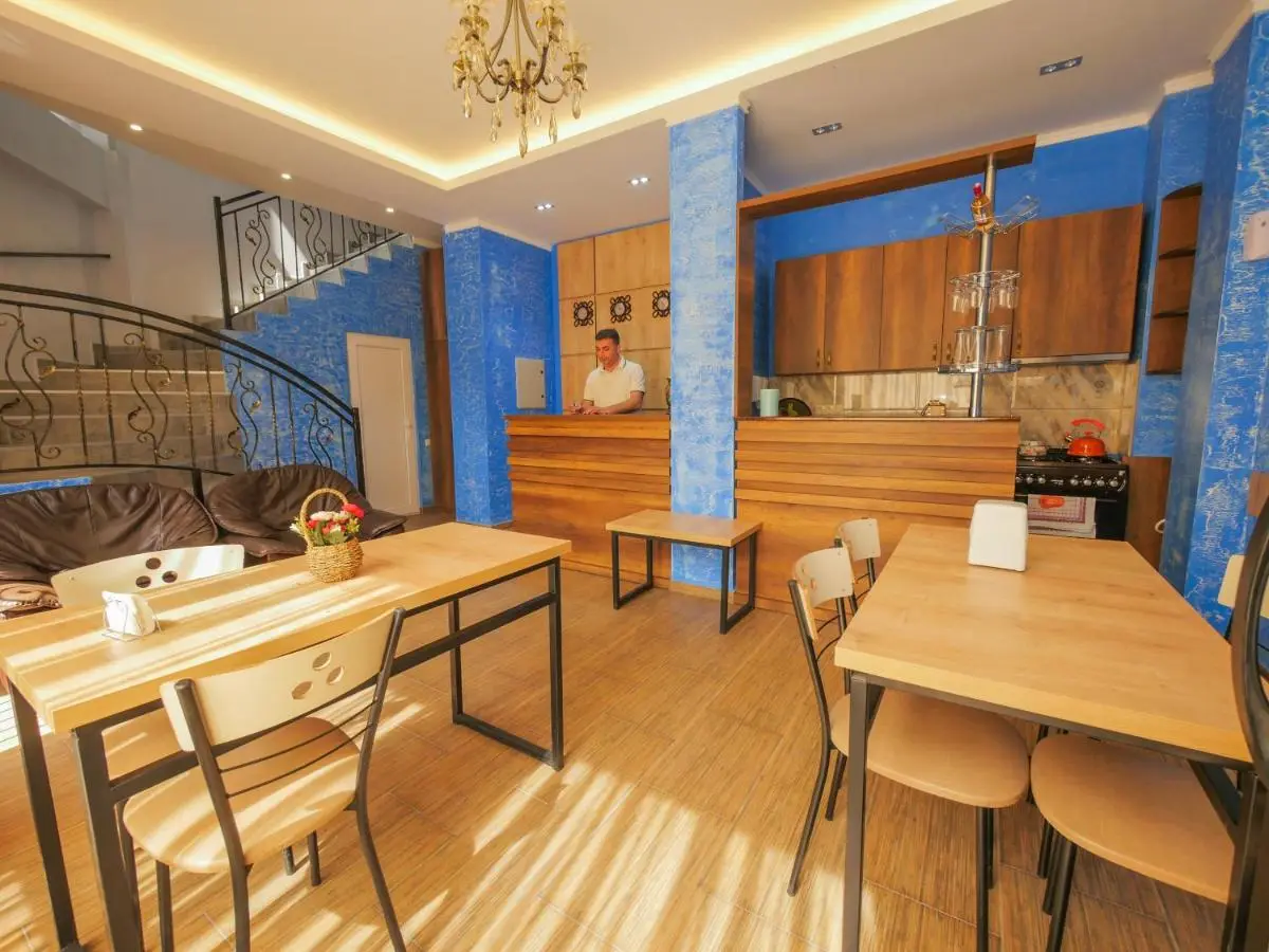 La'Rooms
