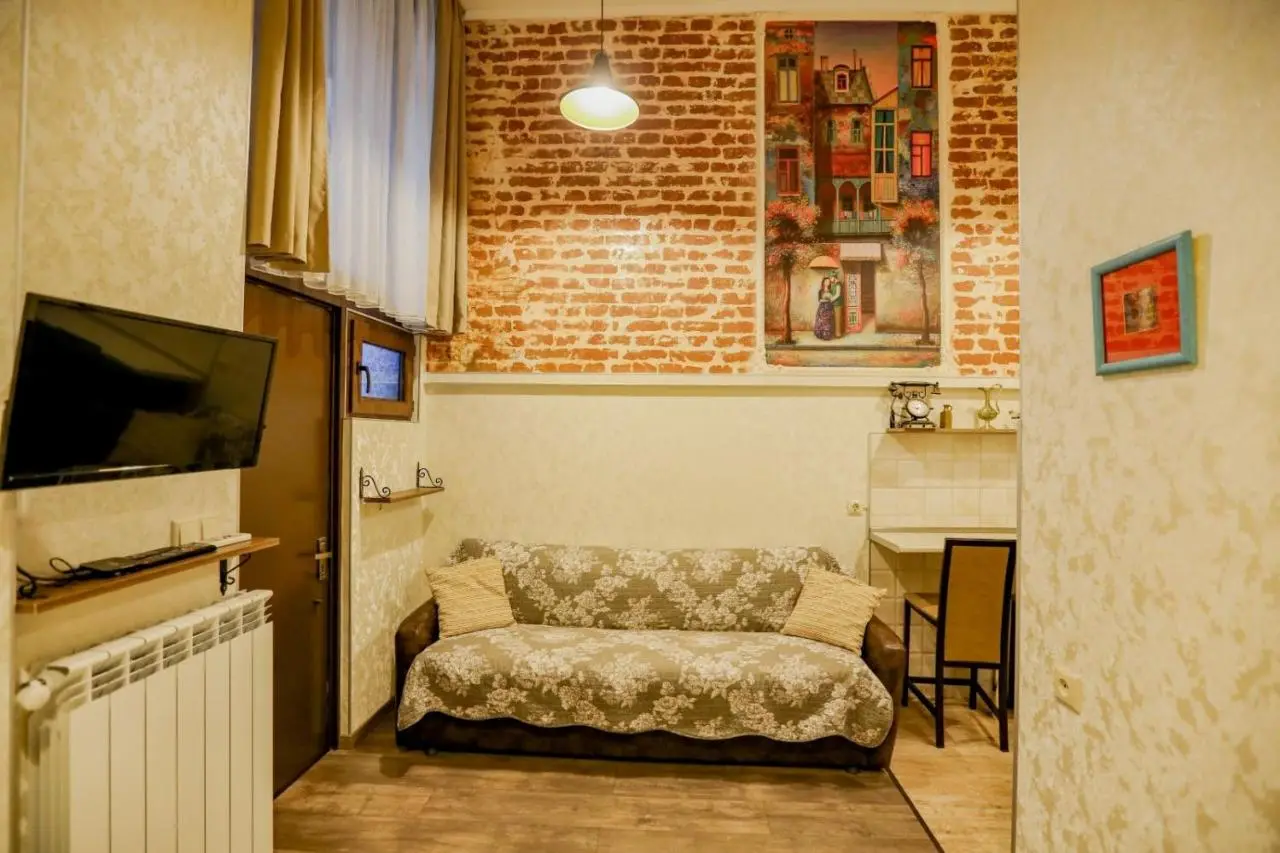 Luky apartment on Rustaveli Ave.