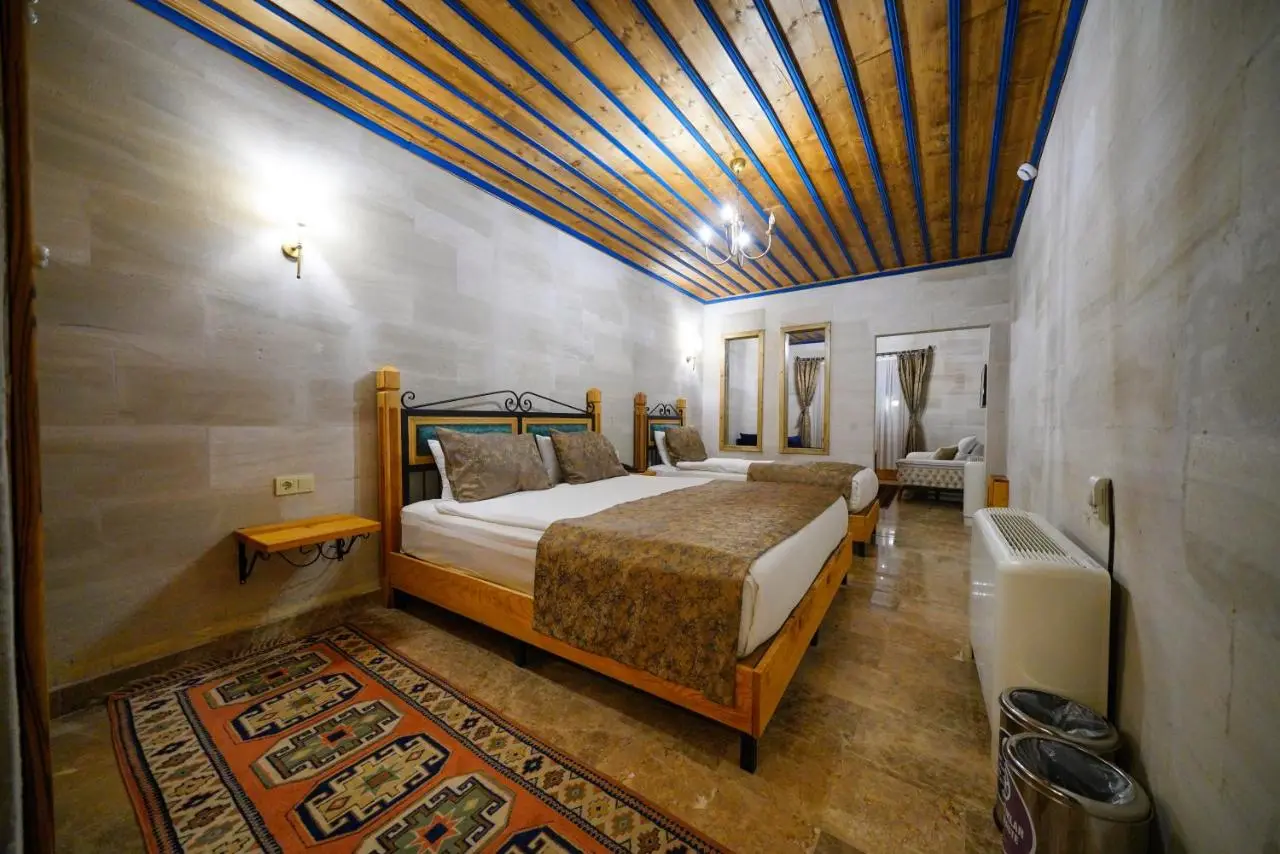 Cave Hotel Saksagan