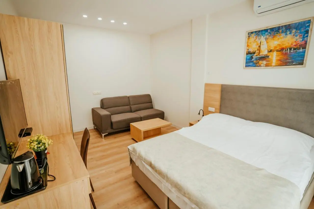 West Apart Hotel