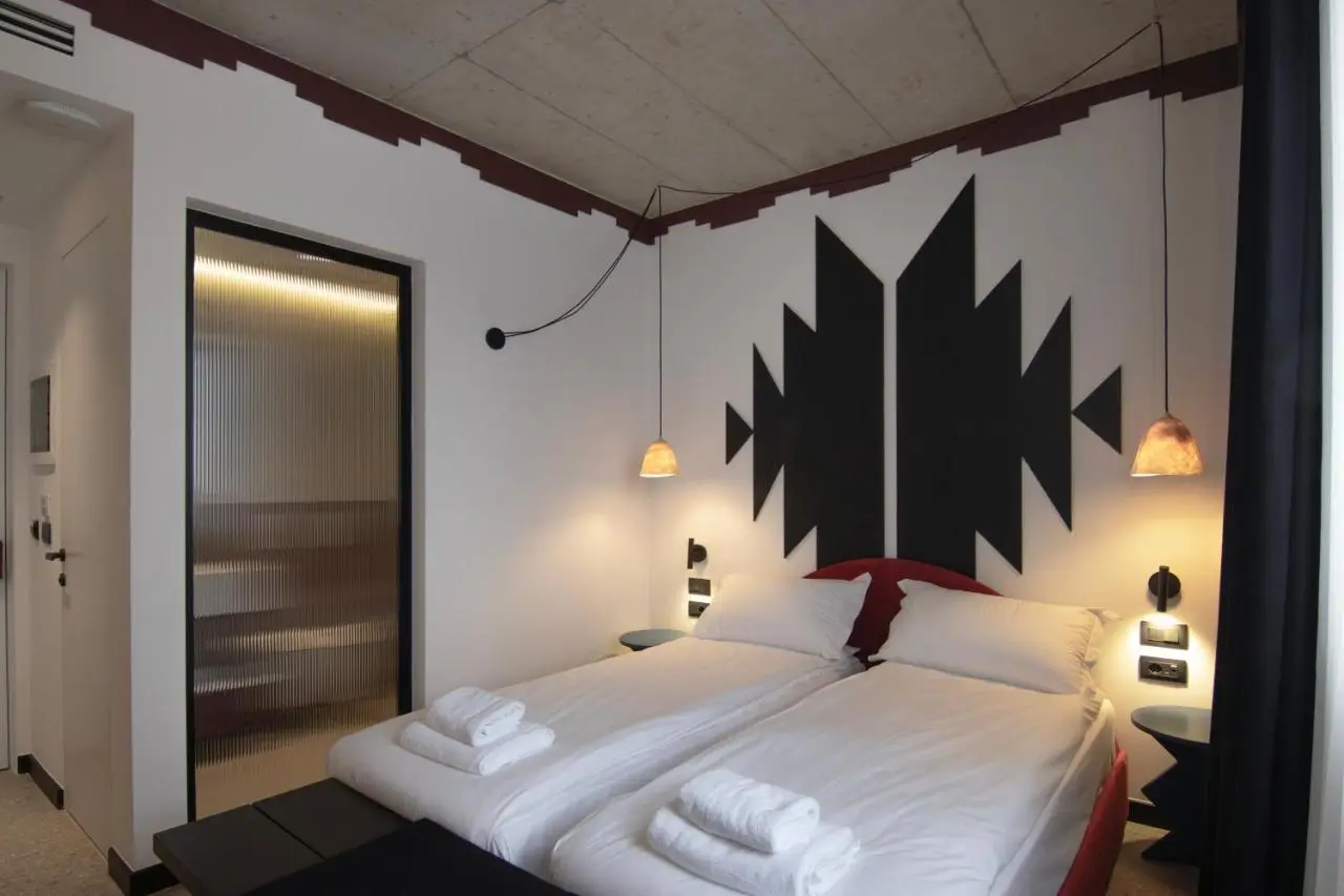 Bazaar Hotel