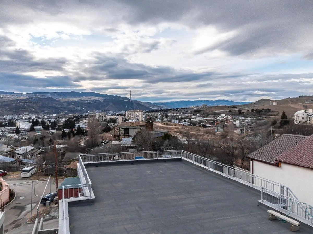 Fresh Air & Panoramic View (Floor 1 & 2)