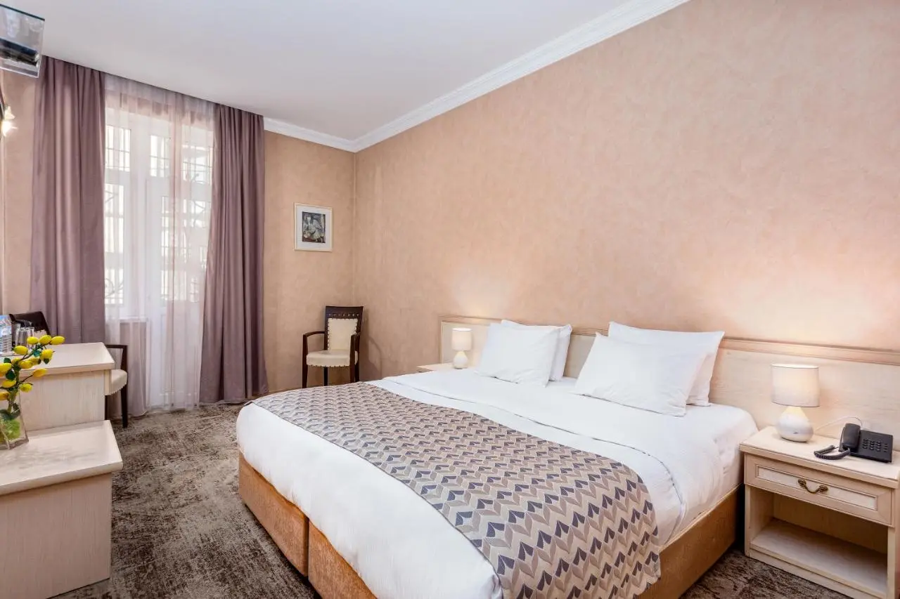 Sharden Hotel