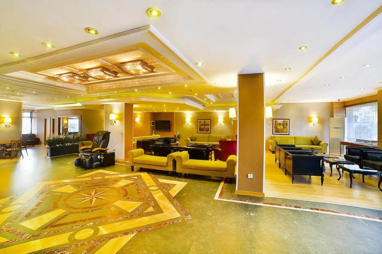 Hotel Grand Emin