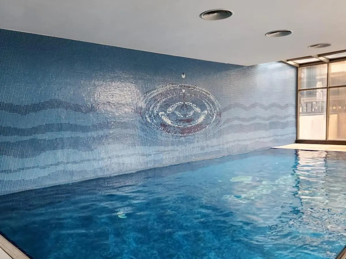 Taksim Square Residence, Two bedrooms, pool sauna gym