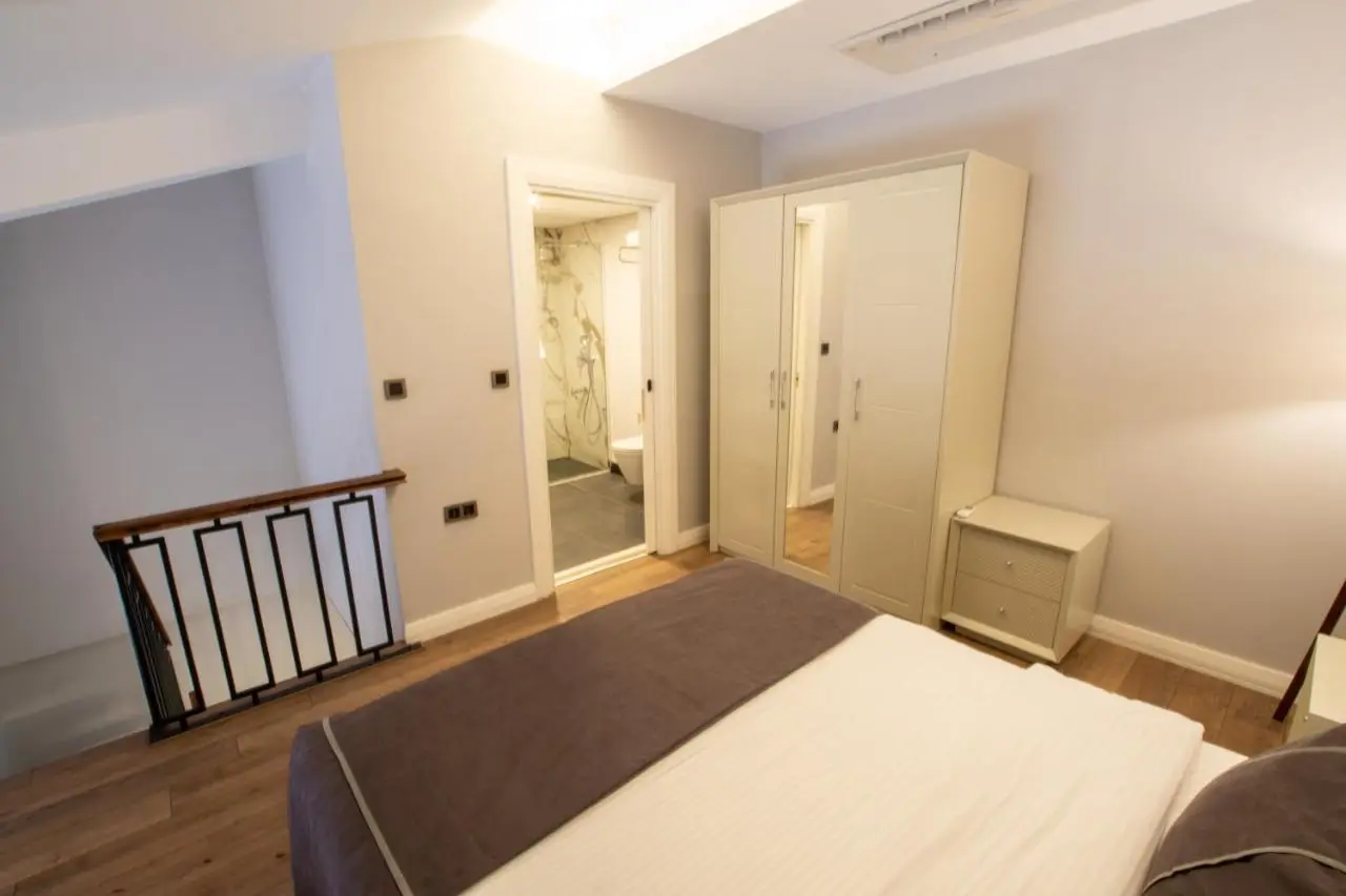 Myway Deluxe Hotel