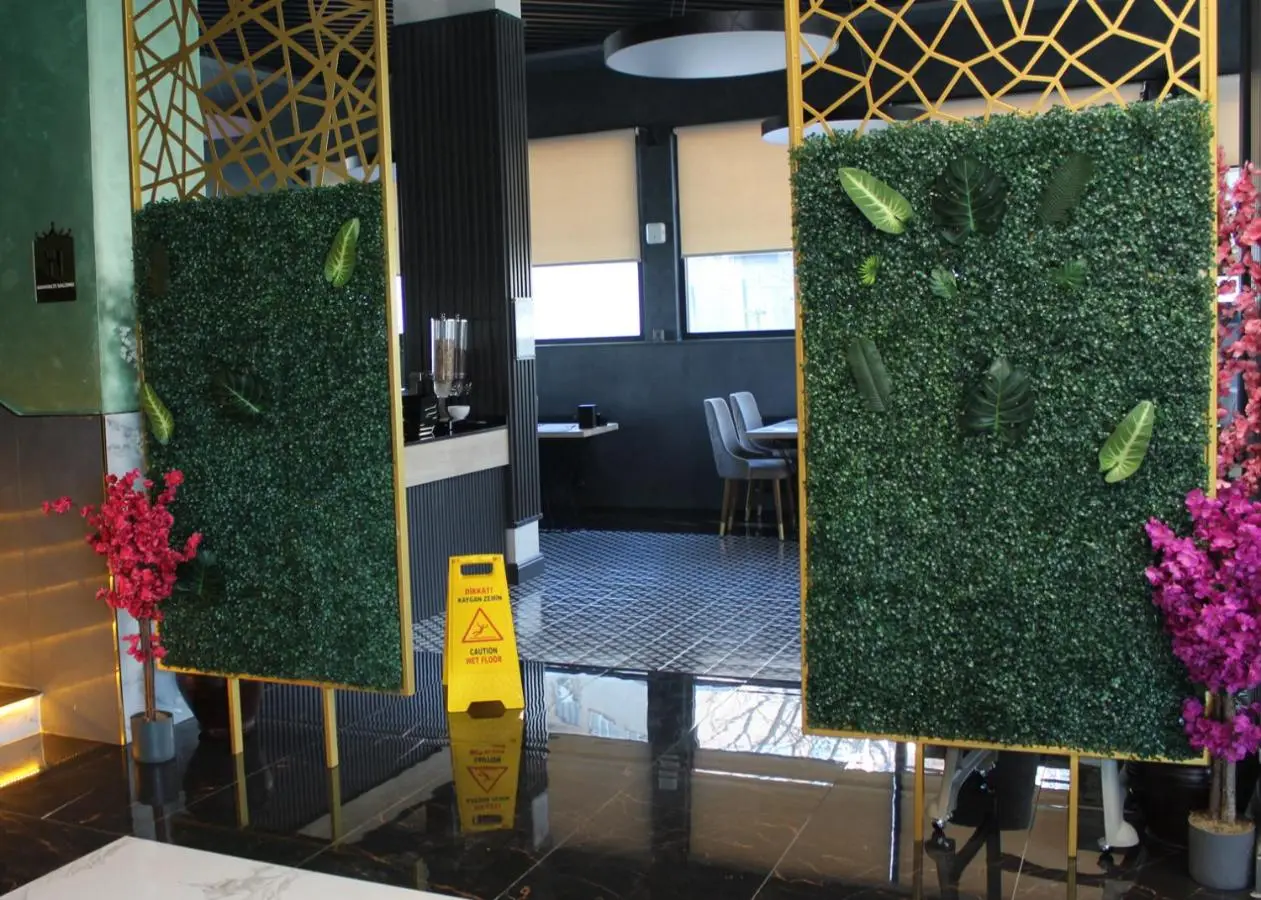 Aram Otel Business & Luxury