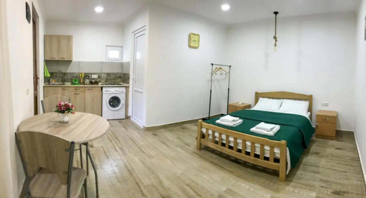 Guest House Beautiful Tbilisi - Cool & Cozy Apartments