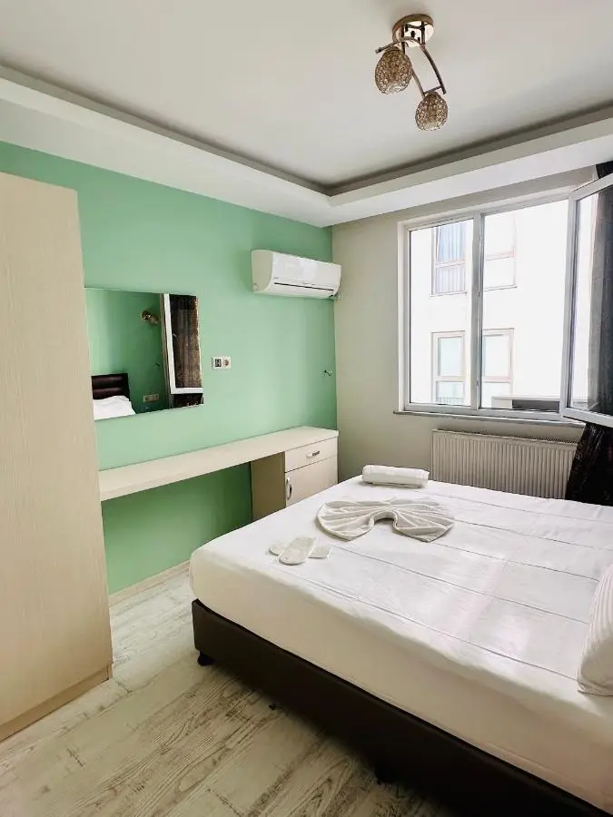 taksim white family suites