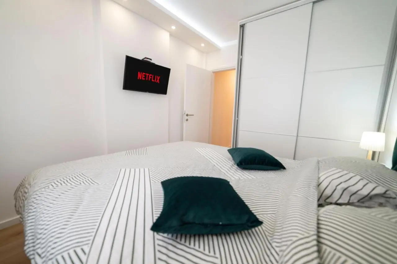 Apartment Premium Deny