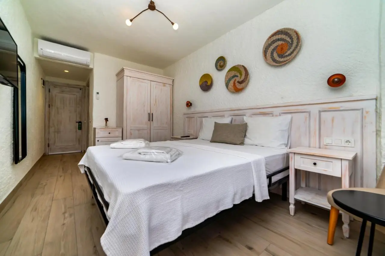 CEMAL ALAÇATI BUTİK HOTEL