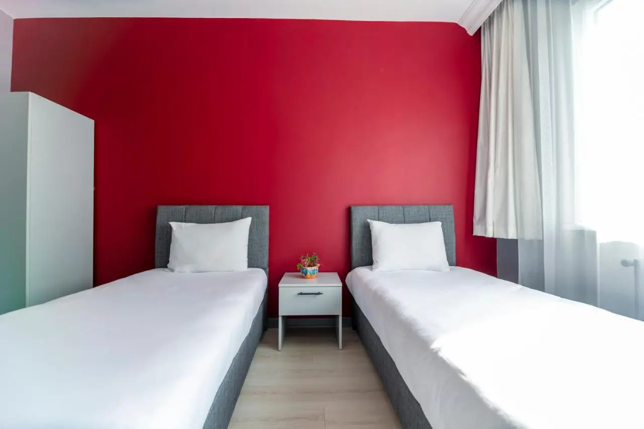 Hexa Suites Hotel