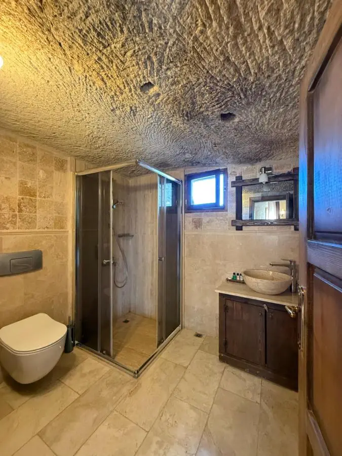 Arif Cave Hotel