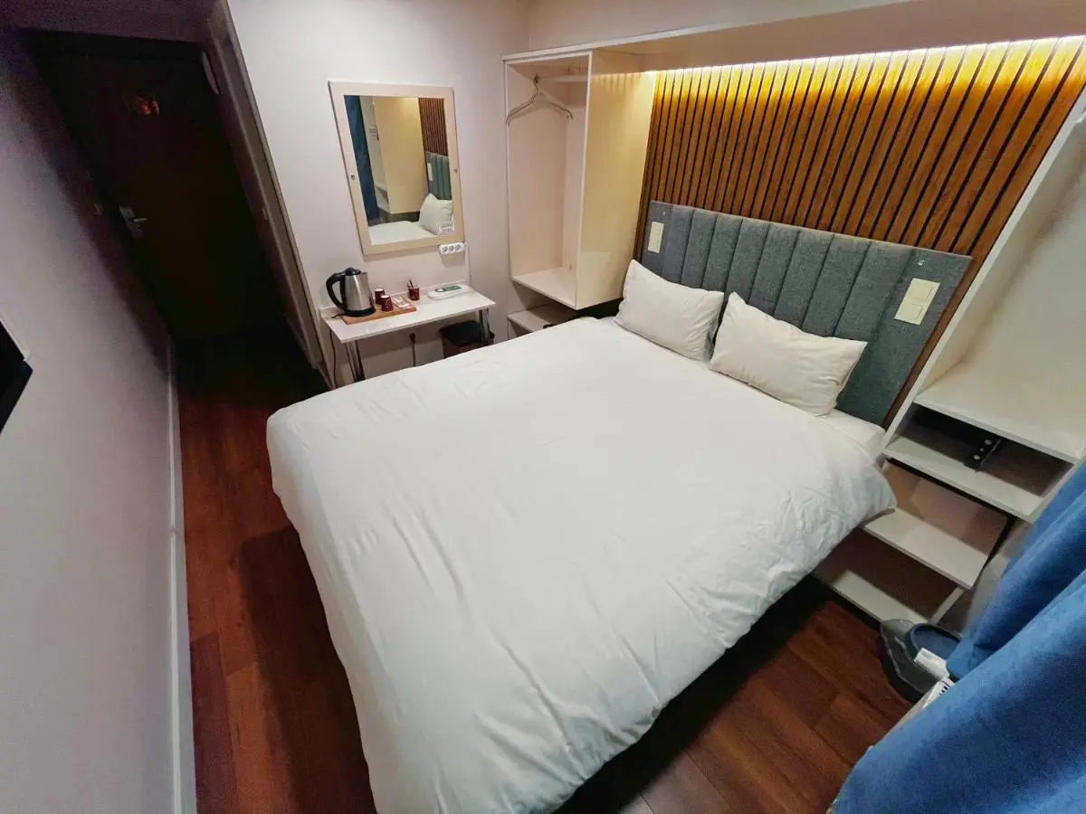 Naila Hotel