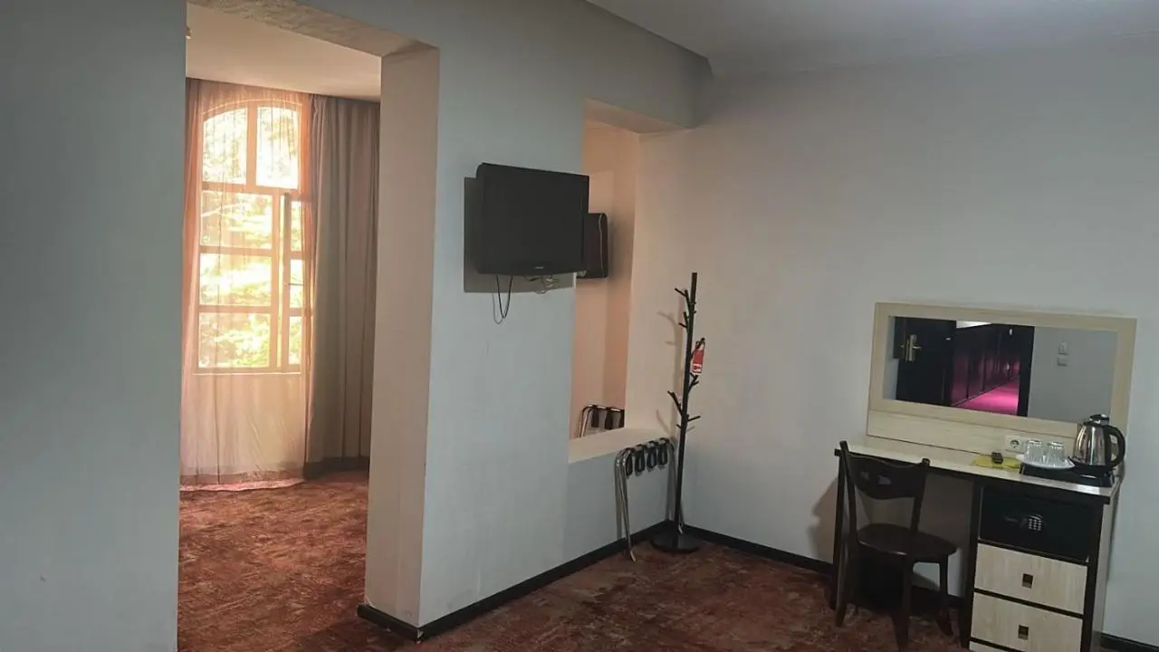 Hotel Cash