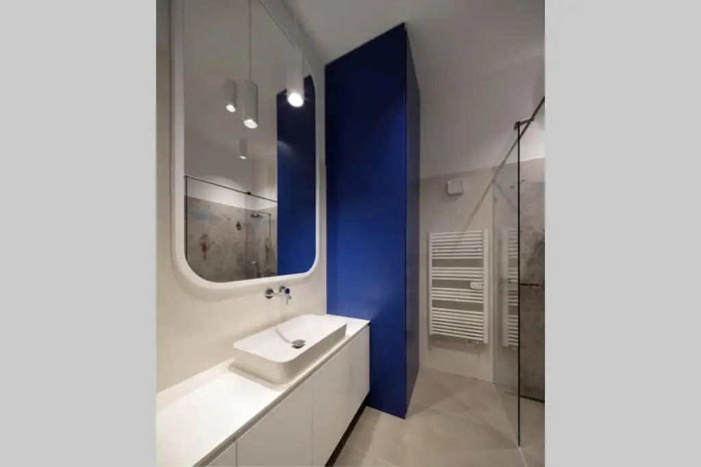 Modern & Comfortable Apartment in the City Center