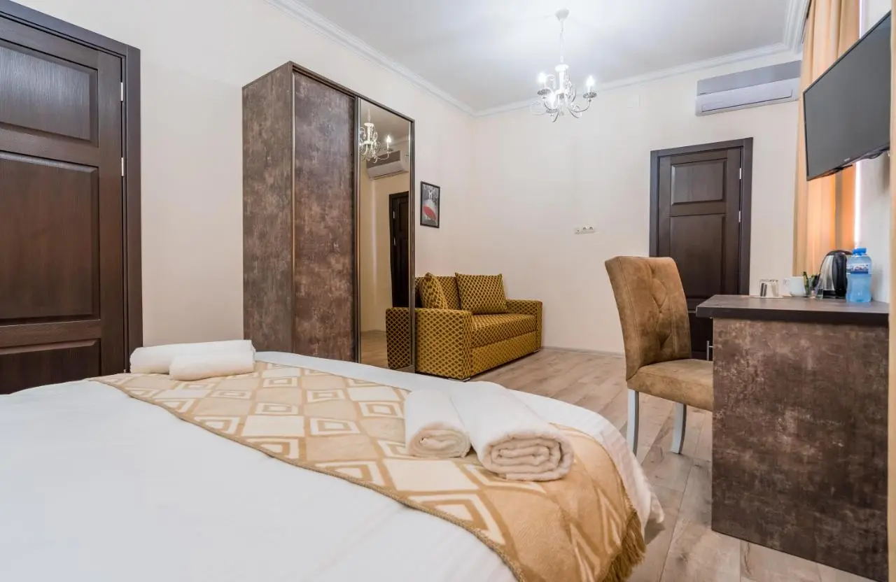 Golden Light Hotel