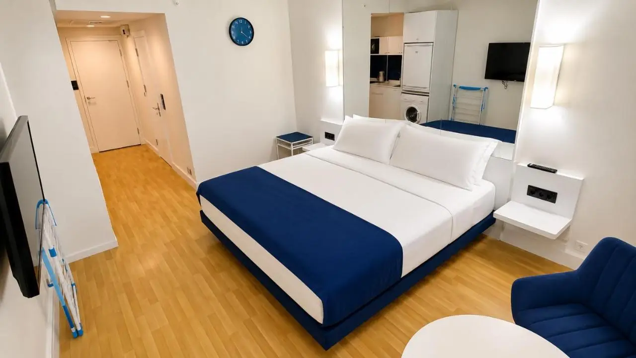 Apartments Orbi City u MariNika