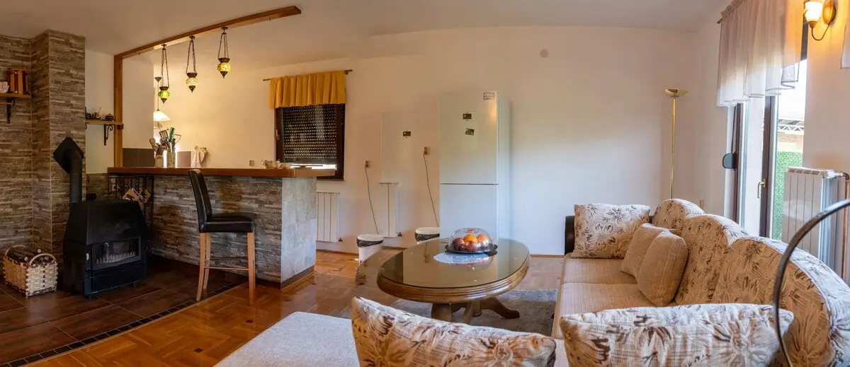 VILLA about min 3 persons - max 6 persons.