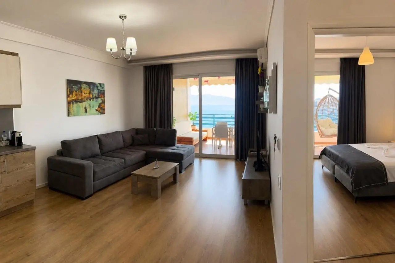 Aquamarine Apartments