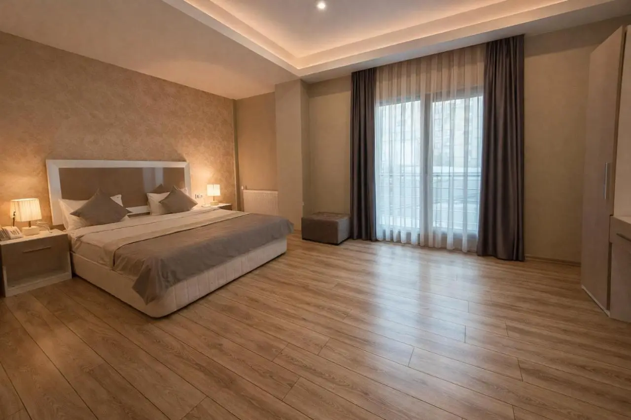 Diplomat Suites Hotel