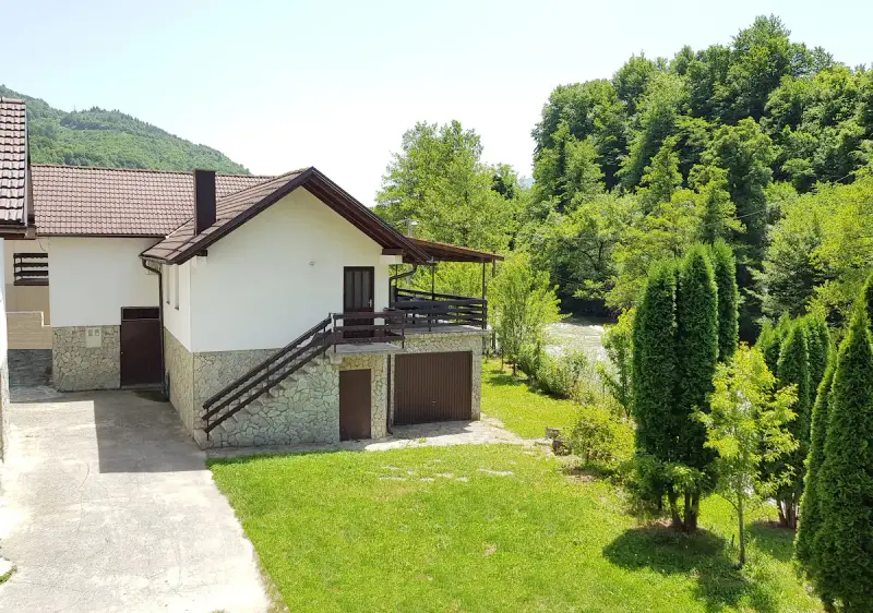 holiday home  RIVER House