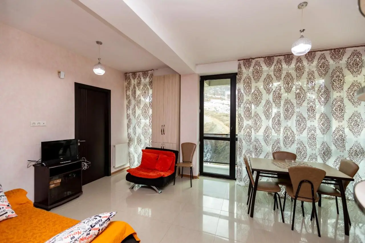Apart 516 Bobline