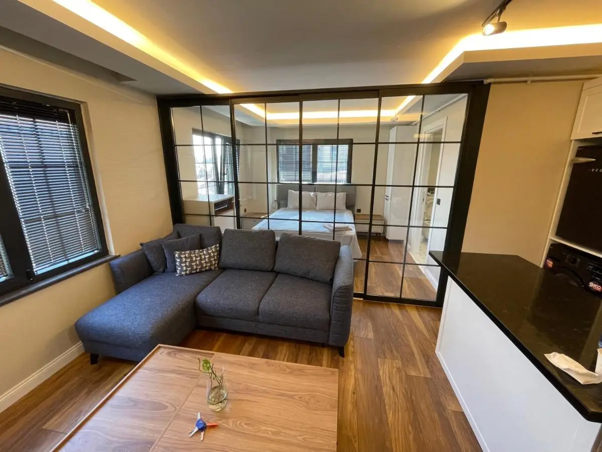 ARC HOUSE
