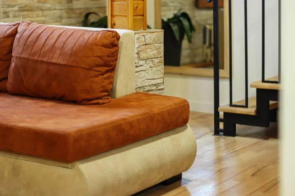 Cosy Central 2-BR Apartment-By Wehost