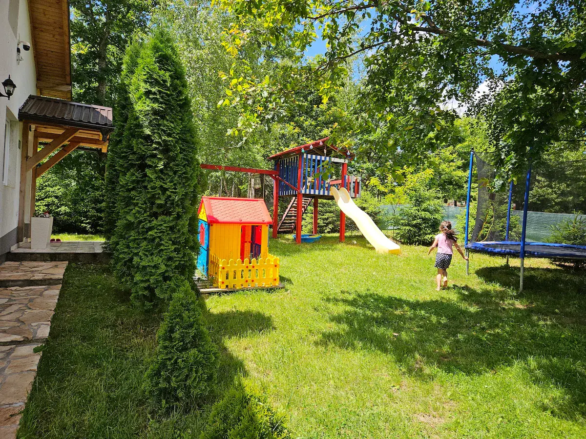 Mountain House Brutusi 18
Bjelasnica/Trnovo bi