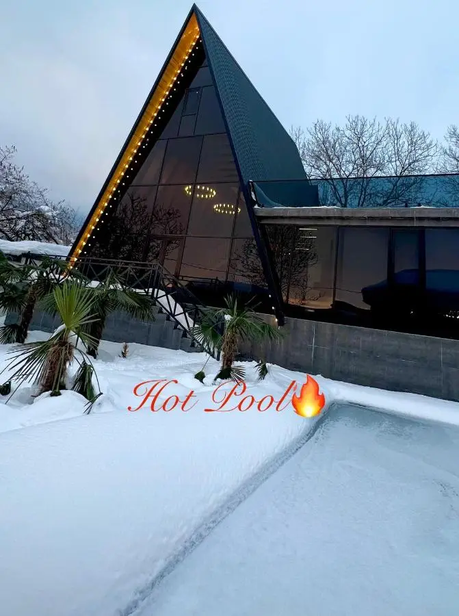 SS Mountain A-Frame Villa