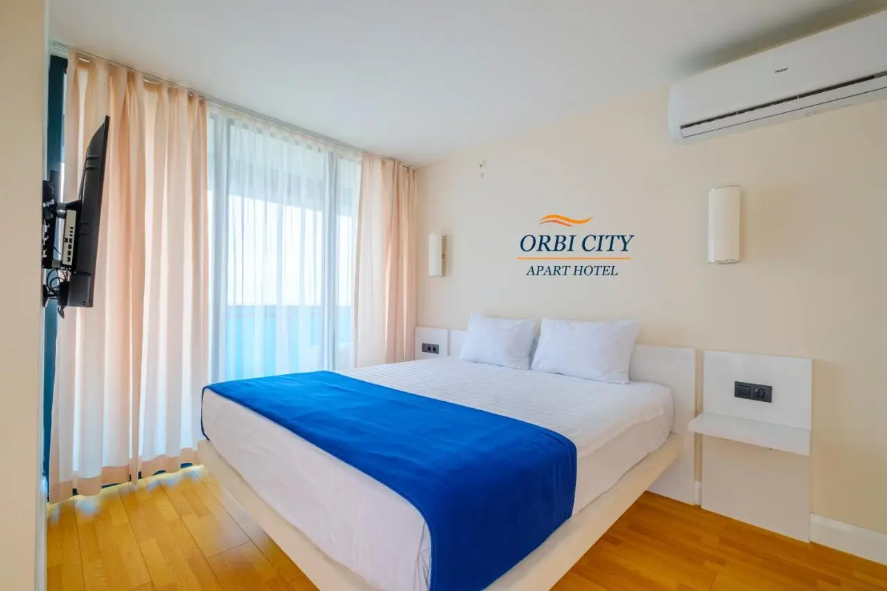 APART-HOTEL ORBI CITY