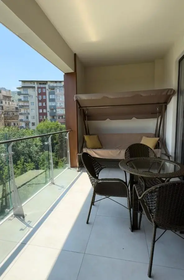 2-Bedroom Apartment with Spacious Park View Balcony - Parking - Vake, Tbilisi