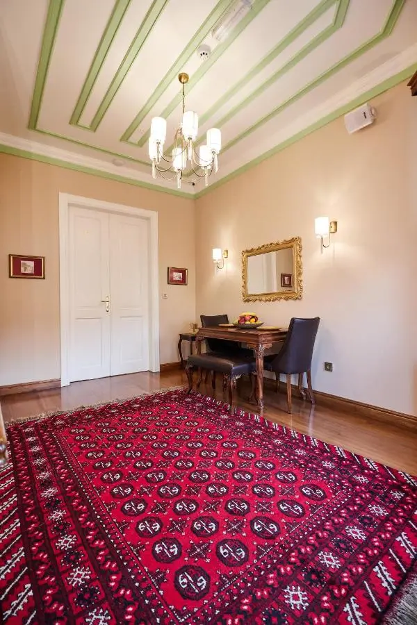 White Palace Old City Boutique Hotel