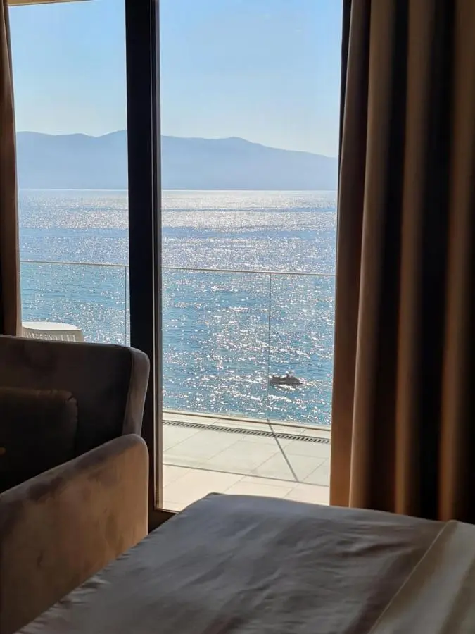 Hotel Aross
