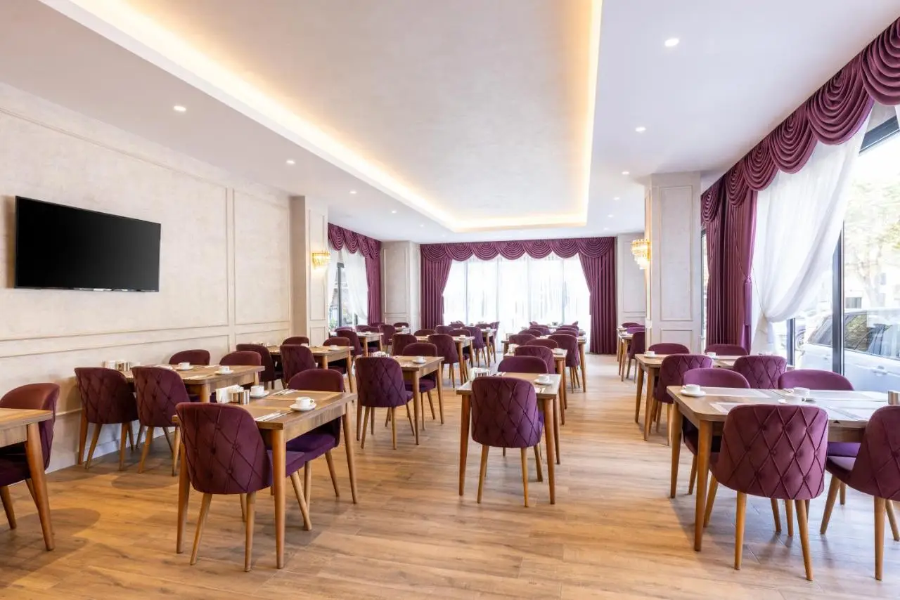 Carina Gold Hotel And Restaurant