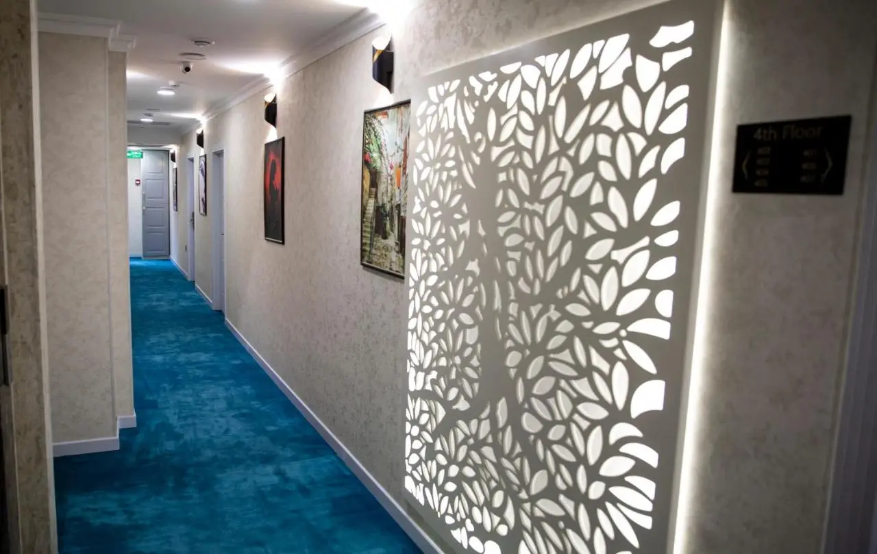 Essam Deluxe Hotel