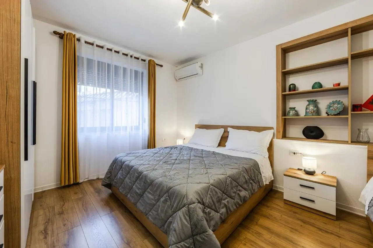 City Center Apartment Cozy 1BR with Patio by PikHost