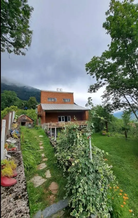 Discover Kinchkha