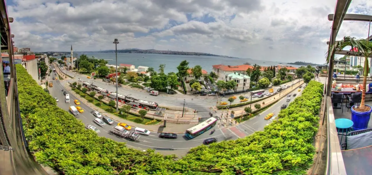 Zimmer Bosphorus Hotel