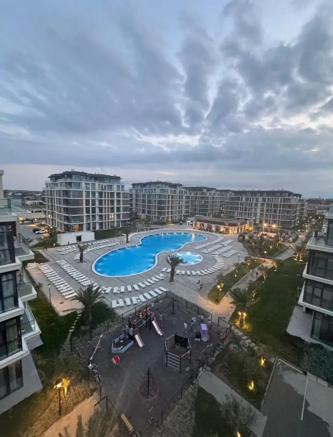 Sea Breeze Polo Residence