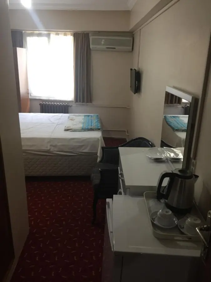 Paris Hotel