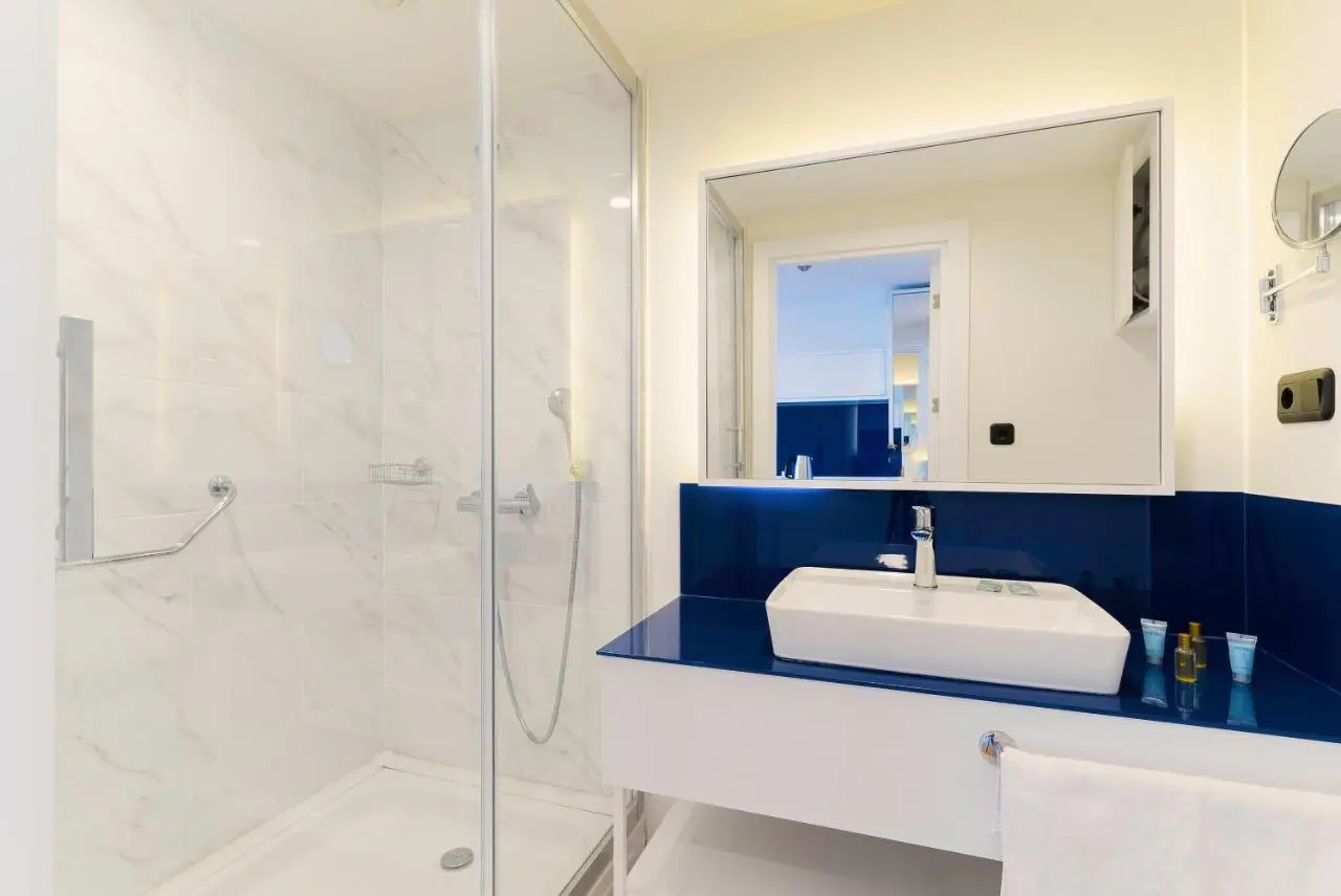 Luxury Sea View Apartments