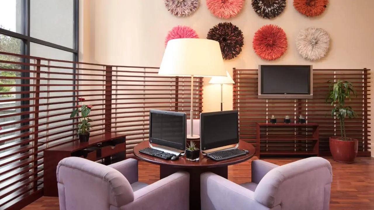 Mak Albania Hotel